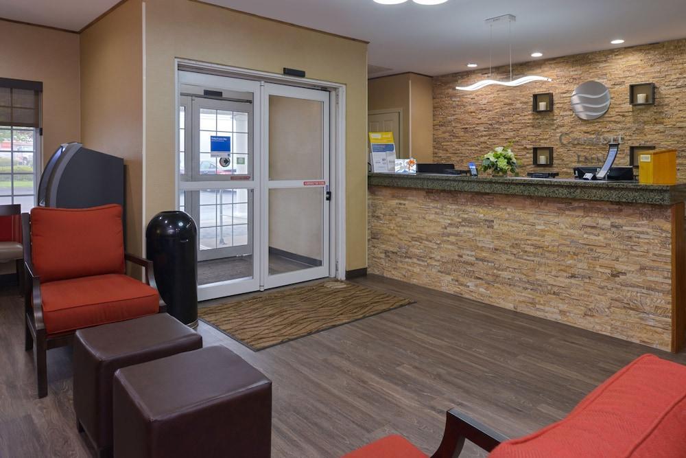 Comfort Inn Guilford Near I-95 エクステリア 写真