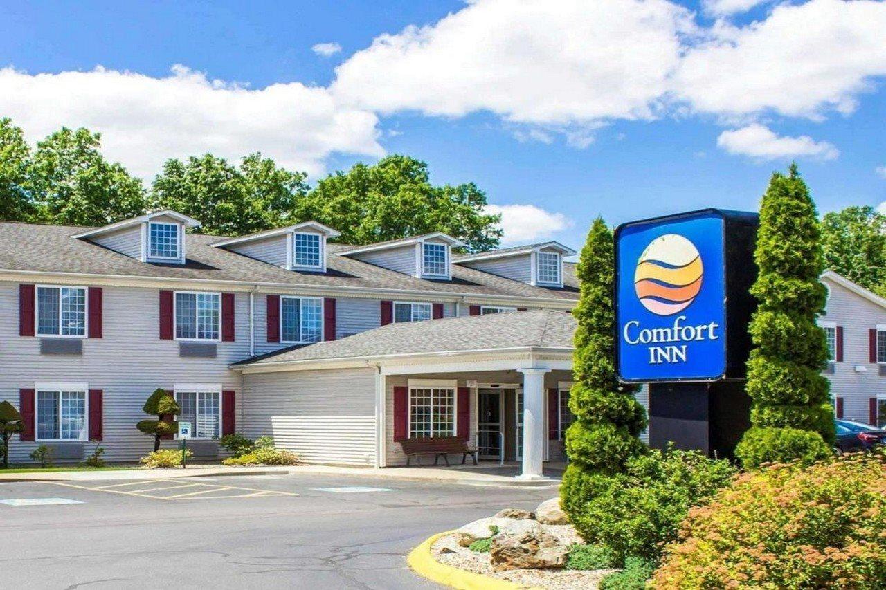 Comfort Inn Guilford Near I-95 エクステリア 写真