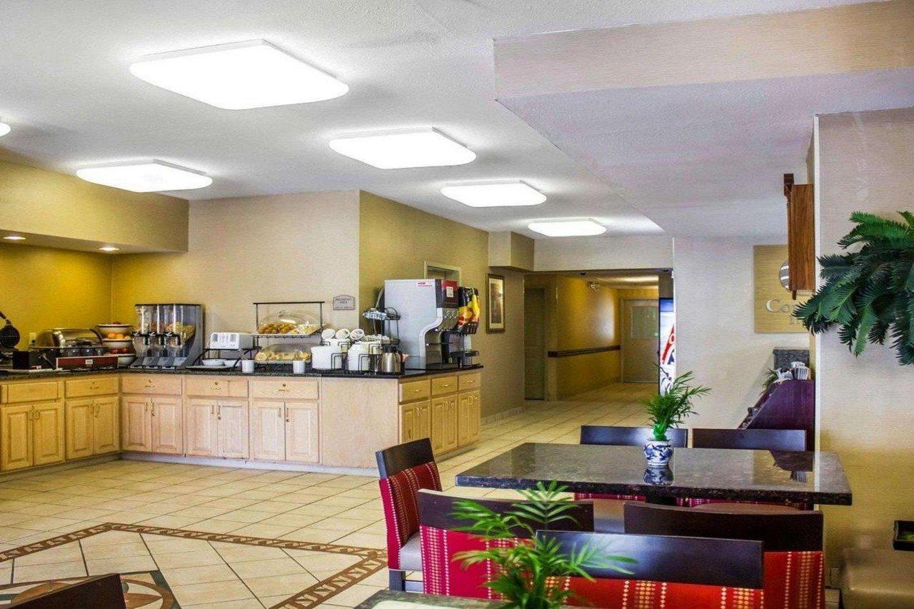 Comfort Inn Guilford Near I-95 エクステリア 写真