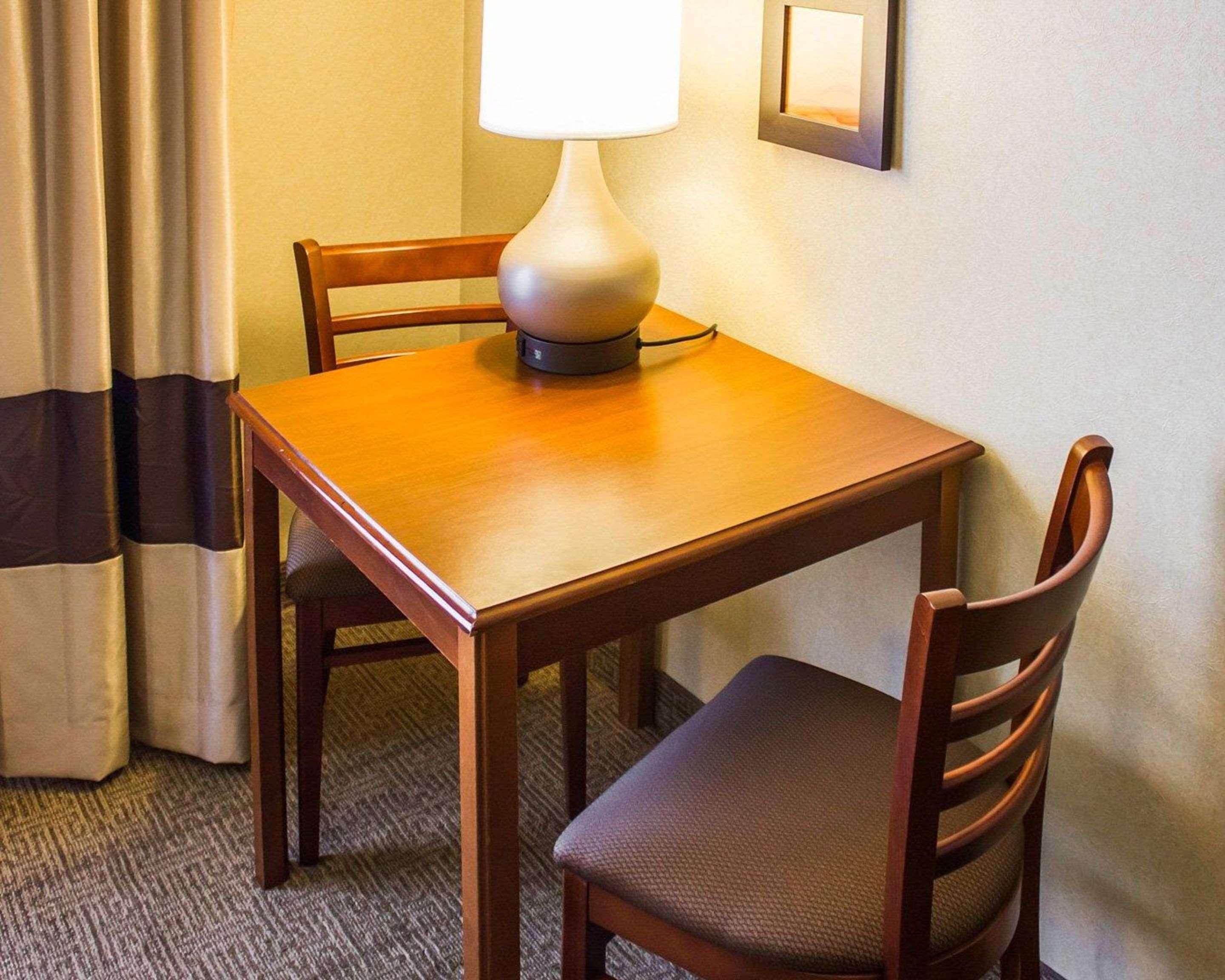 Comfort Inn Guilford Near I-95 エクステリア 写真