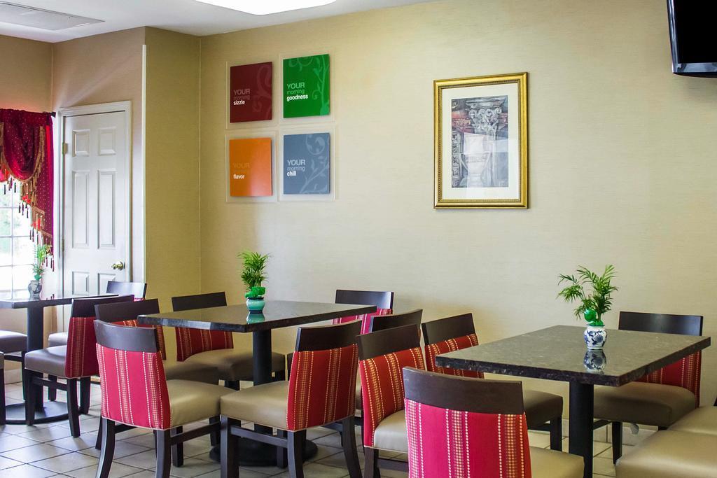 Comfort Inn Guilford Near I-95 エクステリア 写真