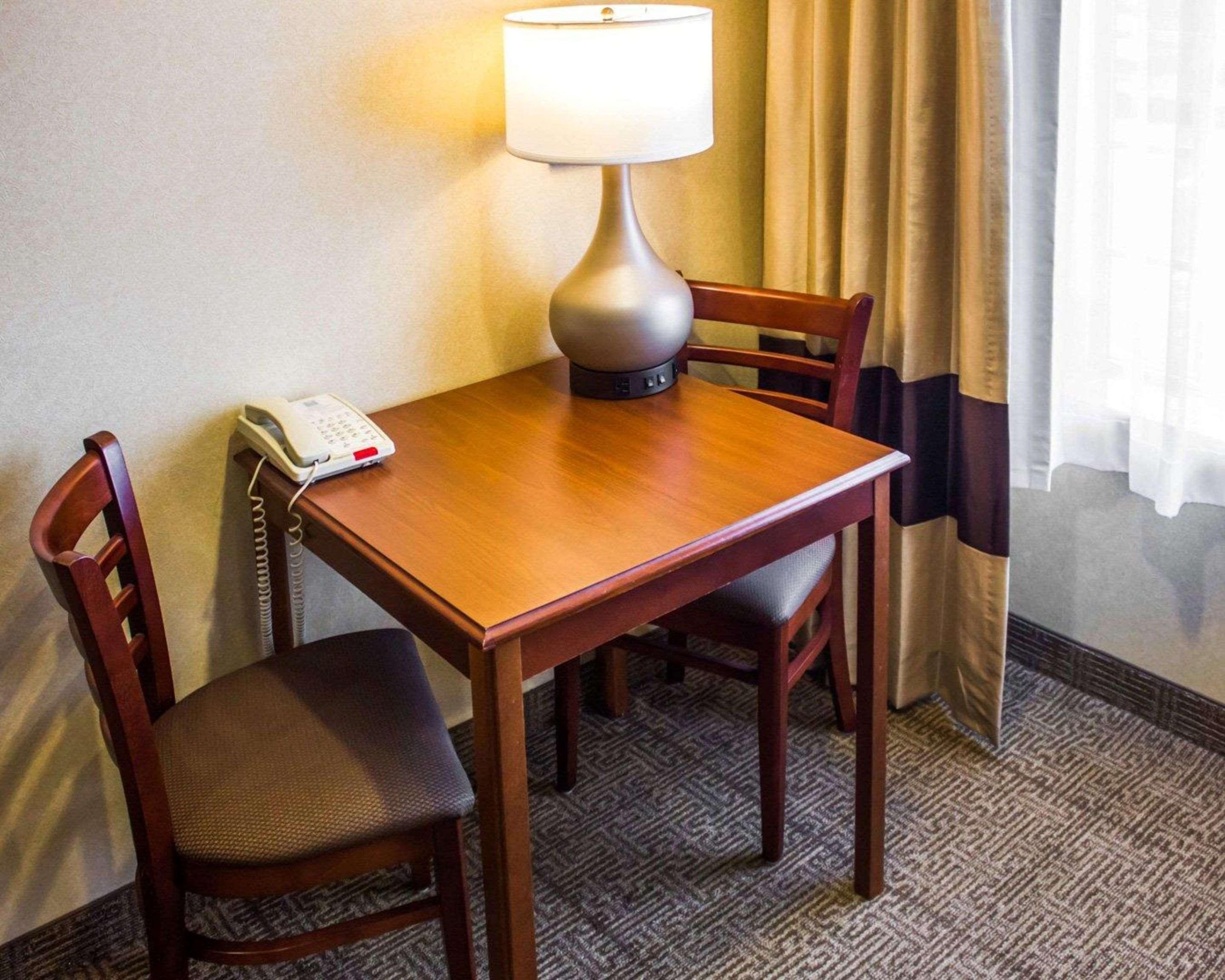 Comfort Inn Guilford Near I-95 エクステリア 写真