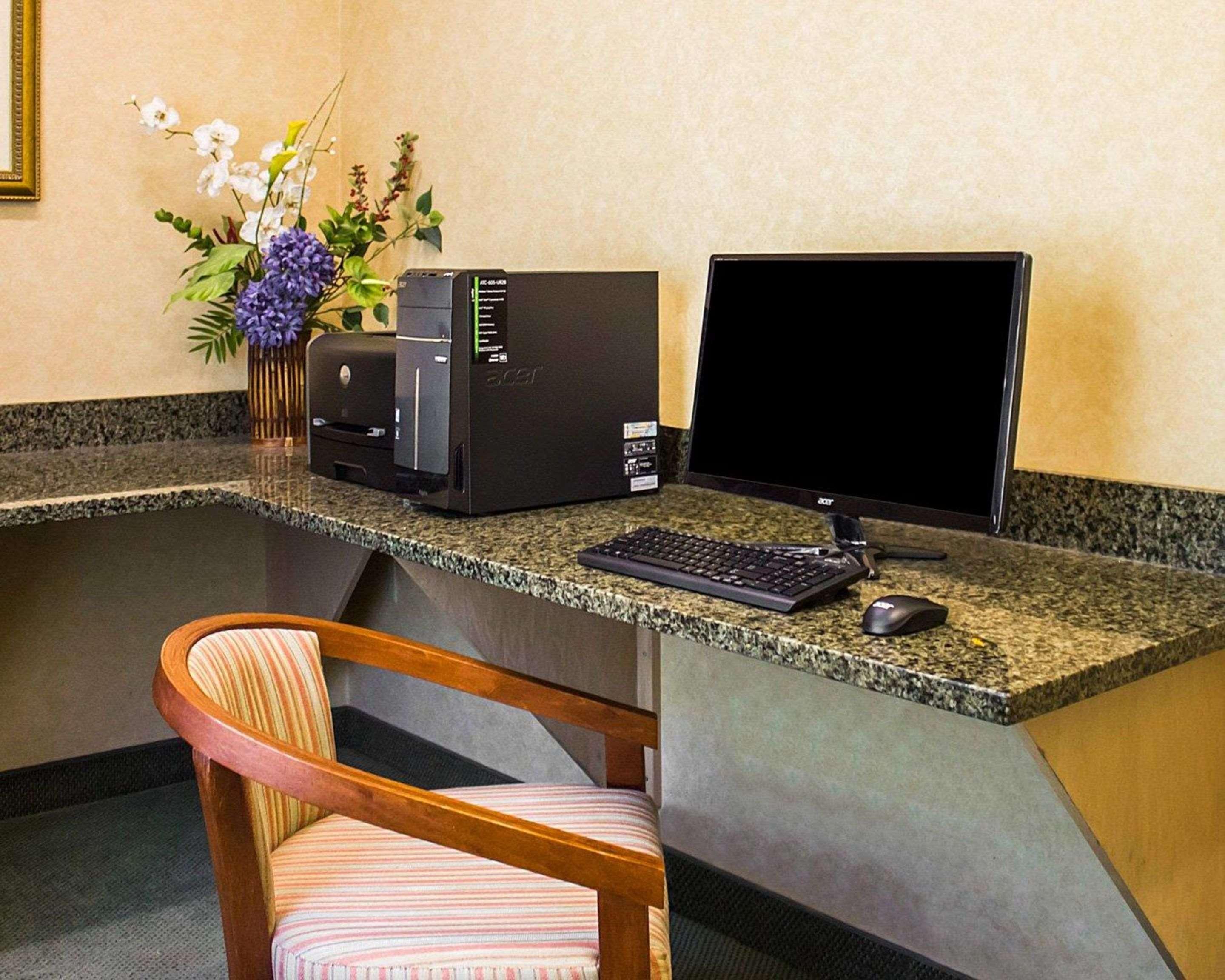 Comfort Inn Guilford Near I-95 エクステリア 写真