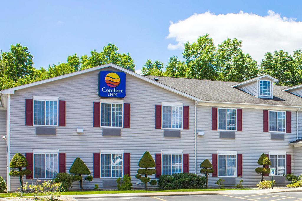 Comfort Inn Guilford Near I-95 エクステリア 写真