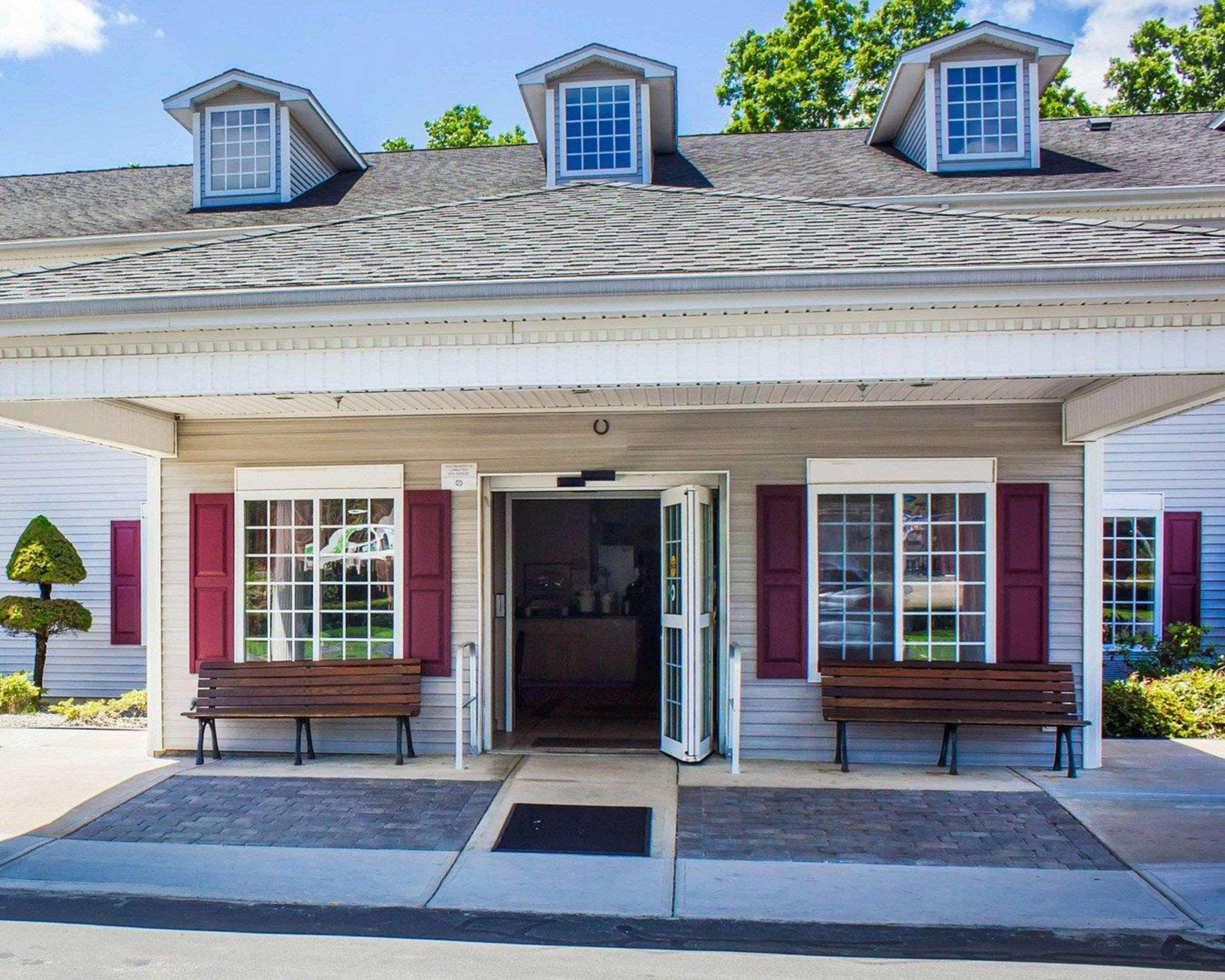 Comfort Inn Guilford Near I-95 エクステリア 写真