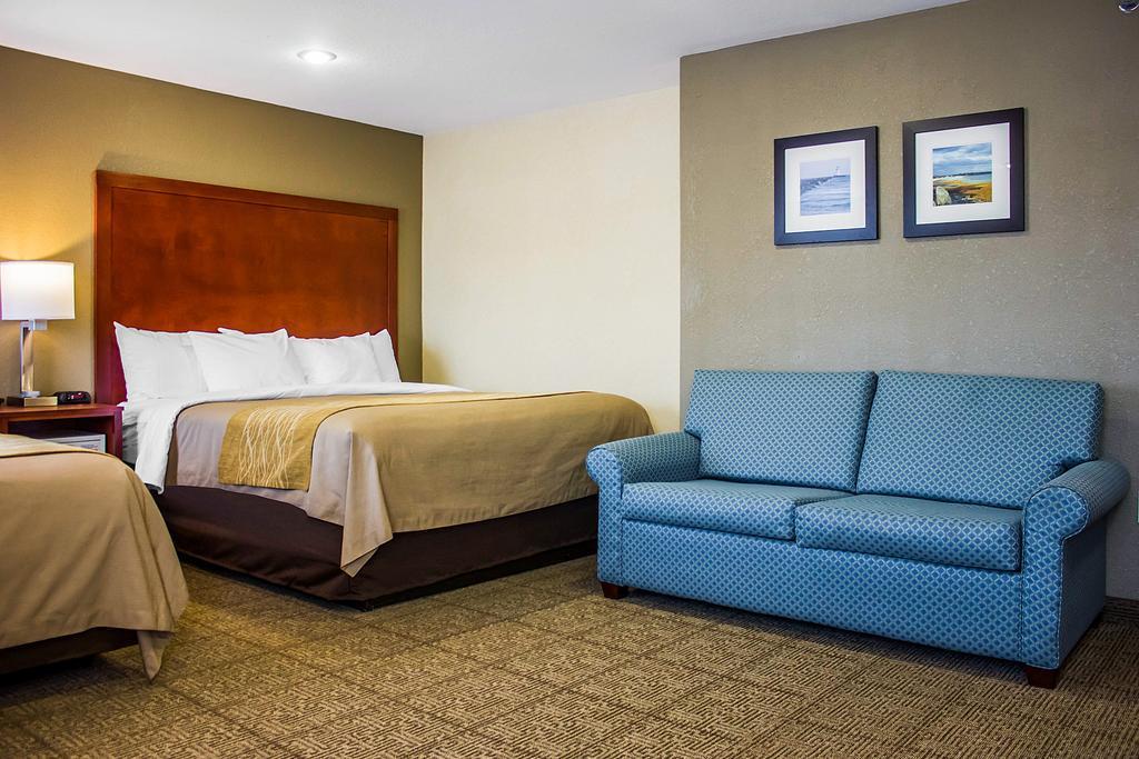 Comfort Inn Guilford Near I-95 エクステリア 写真