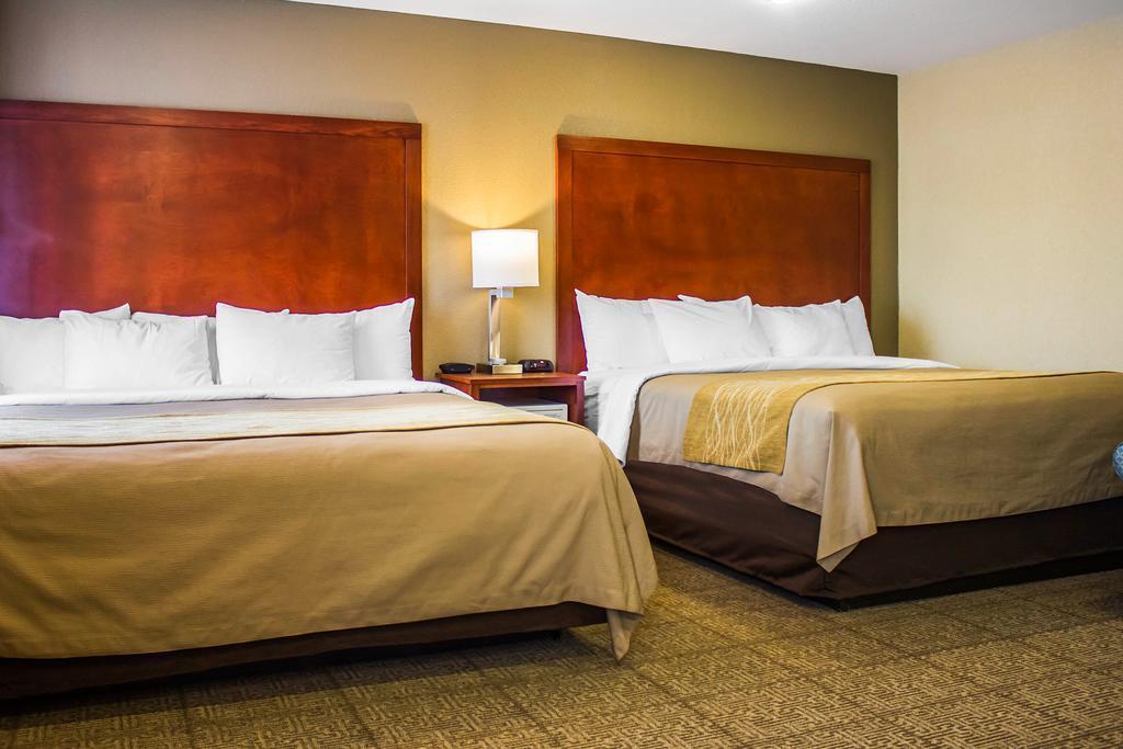 Comfort Inn Guilford Near I-95 エクステリア 写真