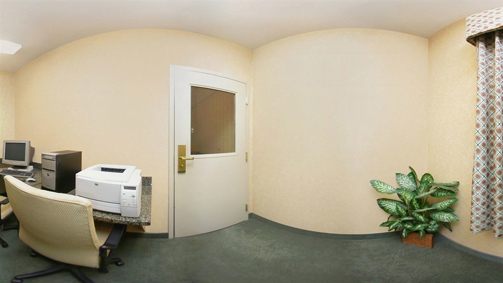 Comfort Inn Guilford Near I-95 エクステリア 写真